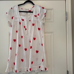 Printfresh White and Red Heart Pintuck sleep night gown XS
